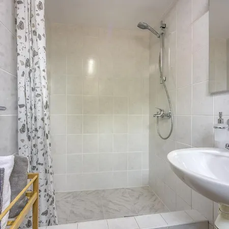 Апартаменты Romantic With Private Pool Канфанар