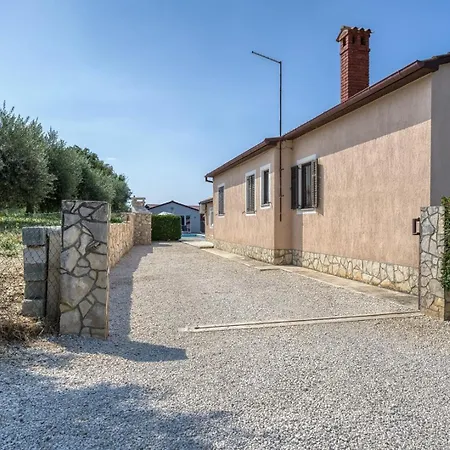 Romantic With Private Pool