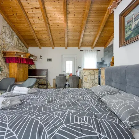 Romantic With Private Pool Apartamento Kanfanar
