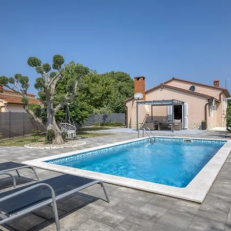 Romantic With Private Pool * Kanfanar