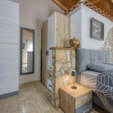 Romantic With Private Pool * Kanfanar