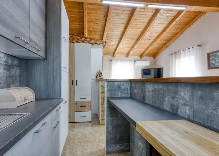 Romantic With Private Pool * Kanfanar