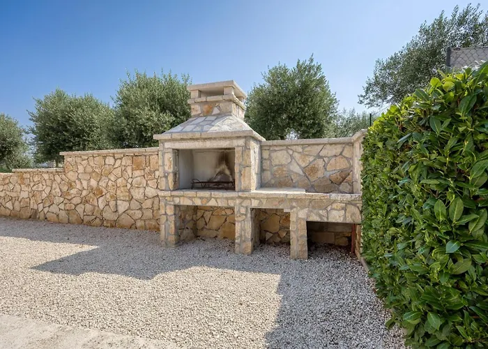 Romantic With Private Pool