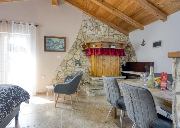 Romantic With Private Pool * Kanfanar